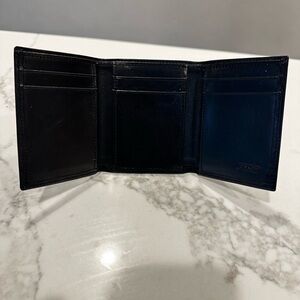 🌟SOLD🌟Coach Black Leather Trifold Wallet